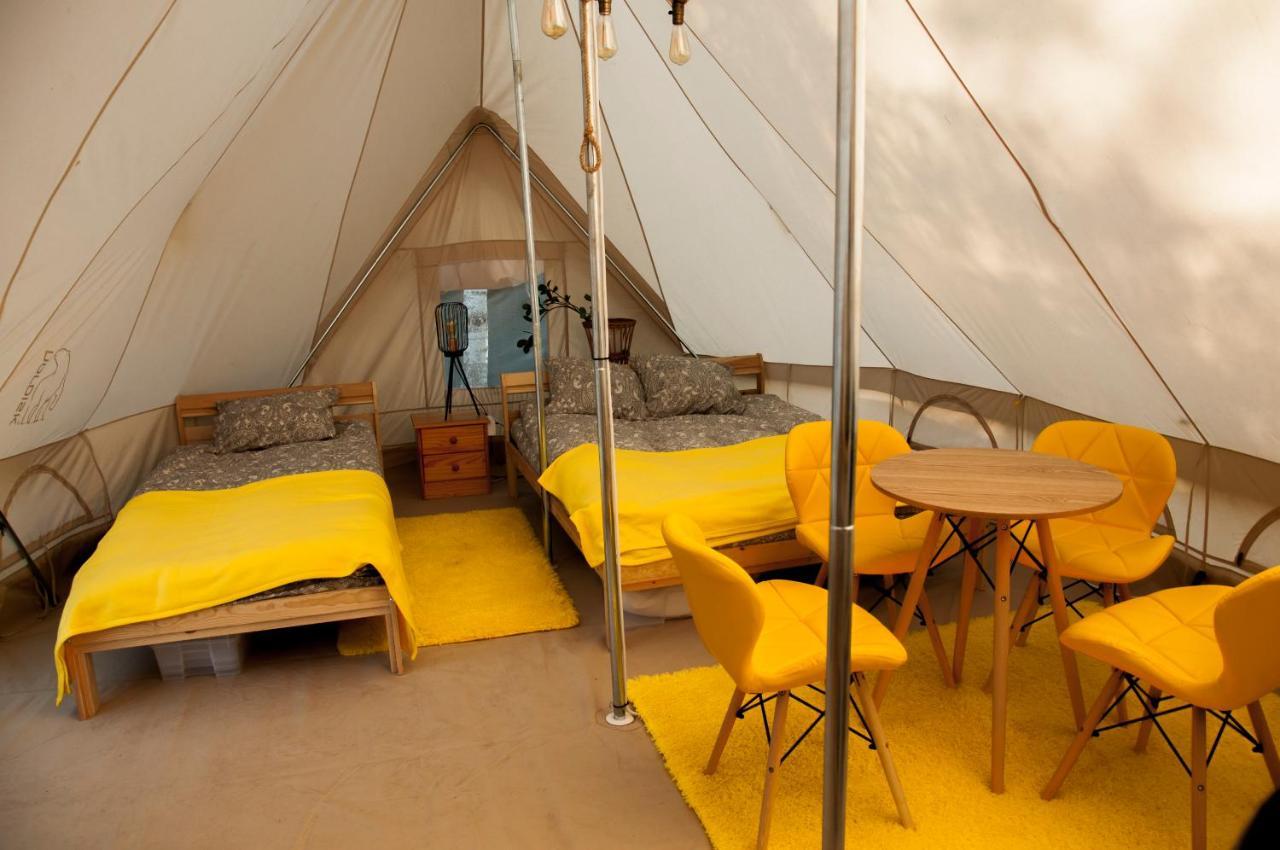 Glamping Z Alpakami Hotel Jankowice  Ngoại thất bức ảnh