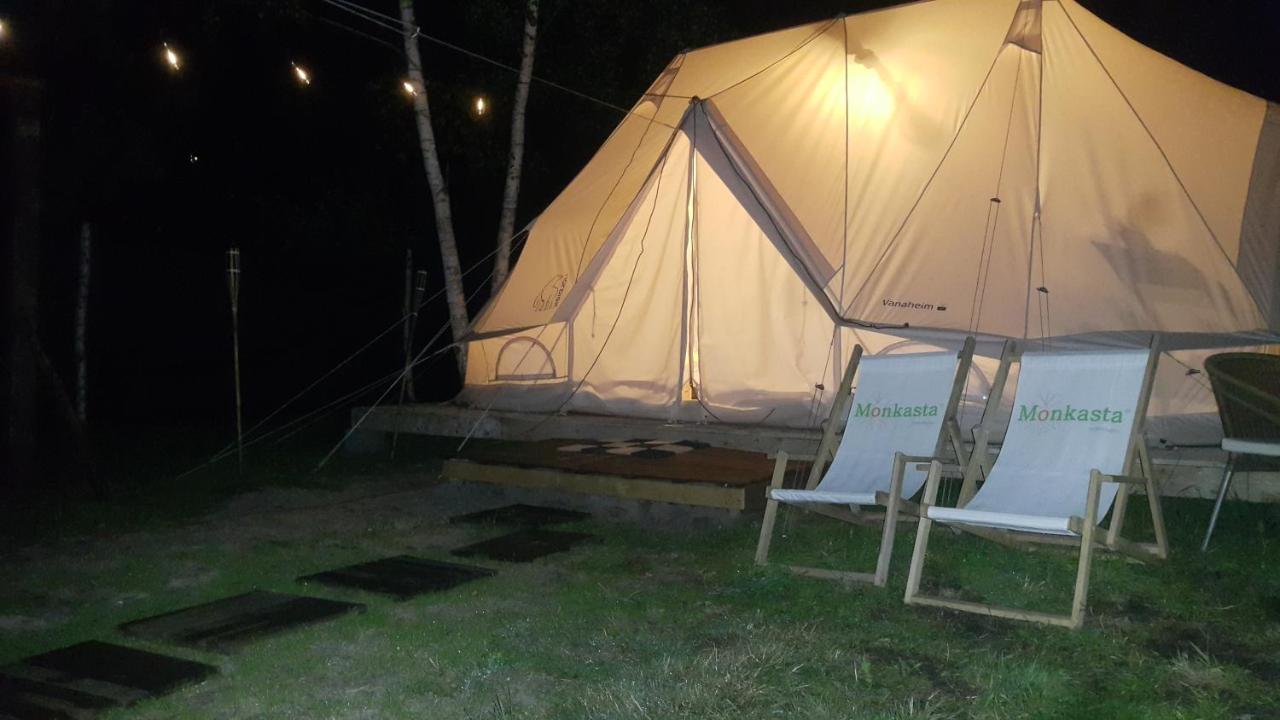 Glamping Z Alpakami Hotel Jankowice  Ngoại thất bức ảnh