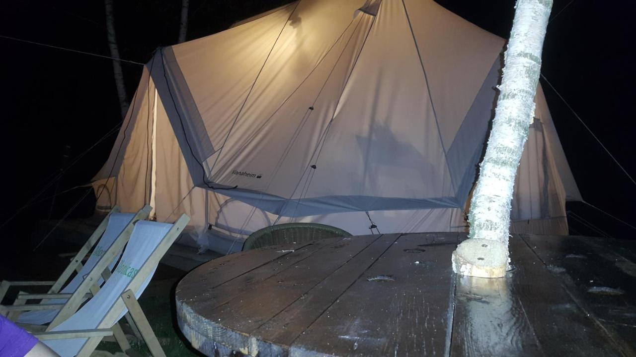 Glamping Z Alpakami Hotel Jankowice  Ngoại thất bức ảnh